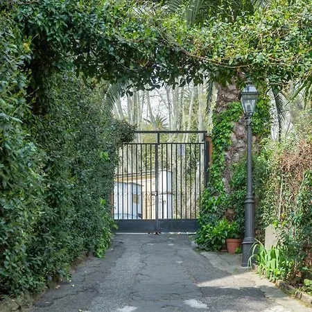 Via Nicola Fabrizi Apartment Rom