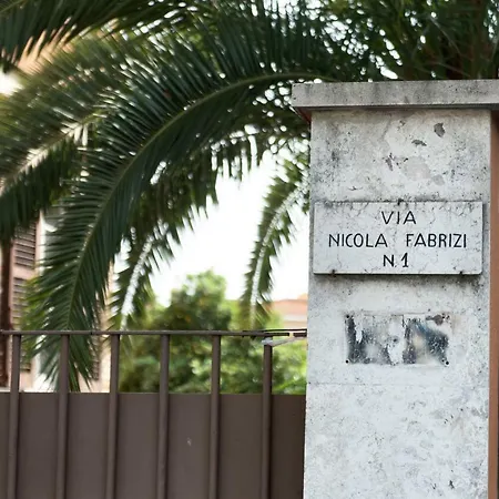Via Nicola Fabrizi Appartement